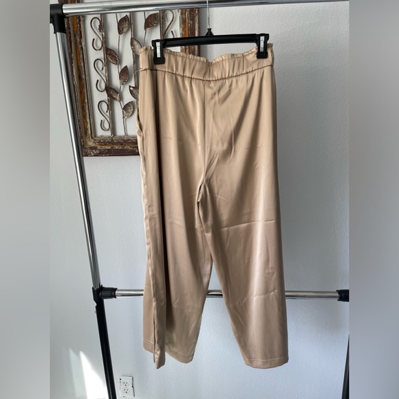 Pants - Picture 2 of 3